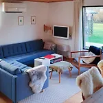 6 Person In Stevns-by Traum 勒兹维